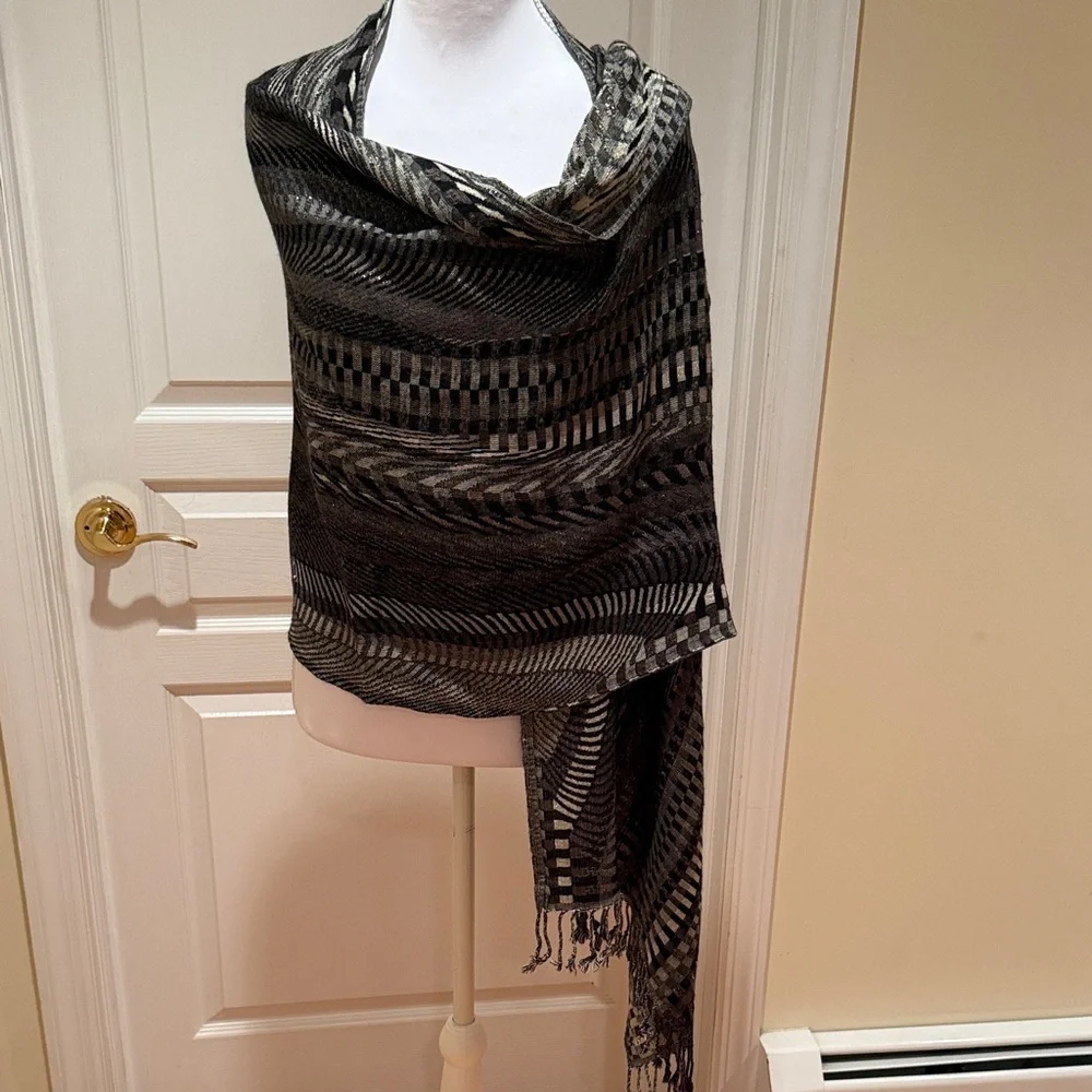 Elegant Black and Gray Patterned Shawl with Shimmer and fringe